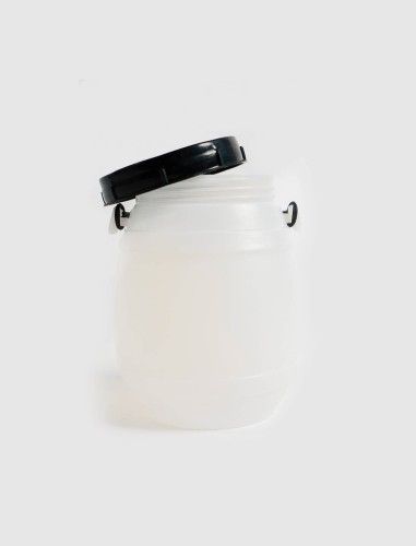 Bidon 1.5 litri, cu toarta si capac prin infiletare, sterk, plastic alb