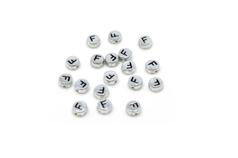 Margele acrlice cu litera F rotunde, 7 mm, Silver, 100 bucati, Vivo AK701