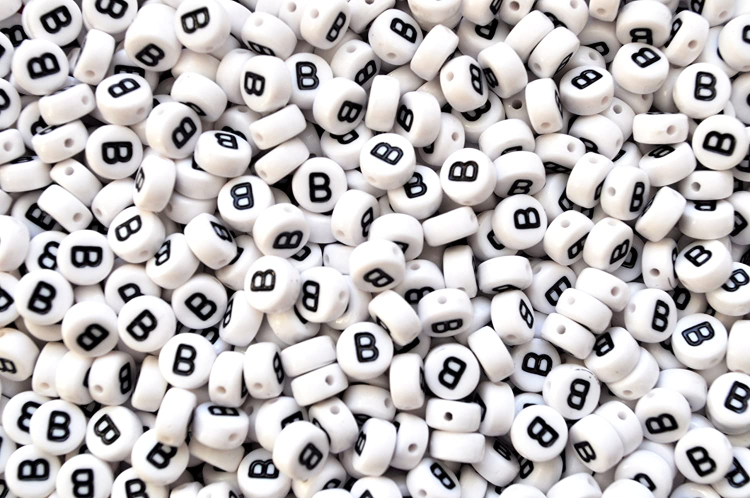 Margele acrlice cu litera B rotunde, 7 mm, White, 100 bucati, Vivo AK701