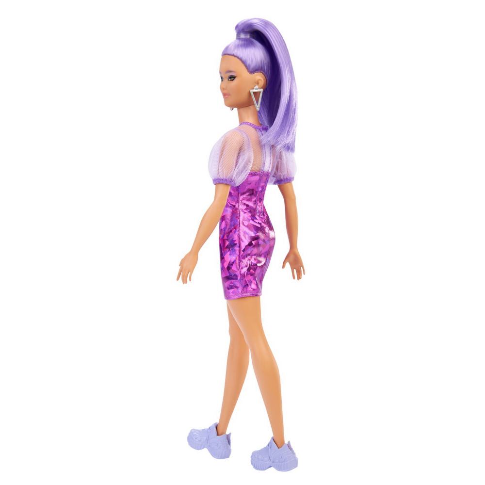 Papusa barbie fashionista cu par mov cu rochie cu umeri bufanti