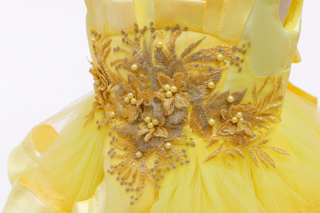 Rochita de ocazie galbena cu volane (marime disponibila: 9-12 luni (marimea 20