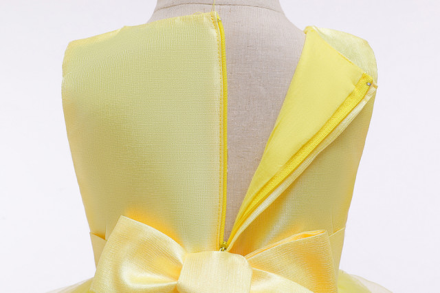 Rochita de ocazie galbena cu volane (marime disponibila: 9-12 luni (marimea 20