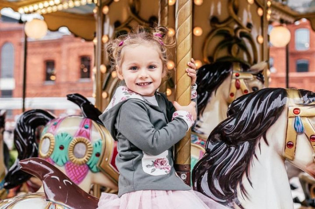 Bluza hanorac - colectia roses khaki (marime disponibila: 9 luni)