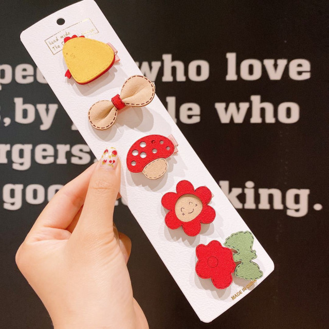 Set de 5 clame pentru par - figurine 5