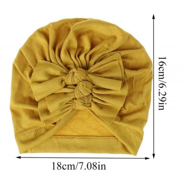Caciulita tip turban cu trei fundite (marime disponibila: 3-6 luni (marimea 18