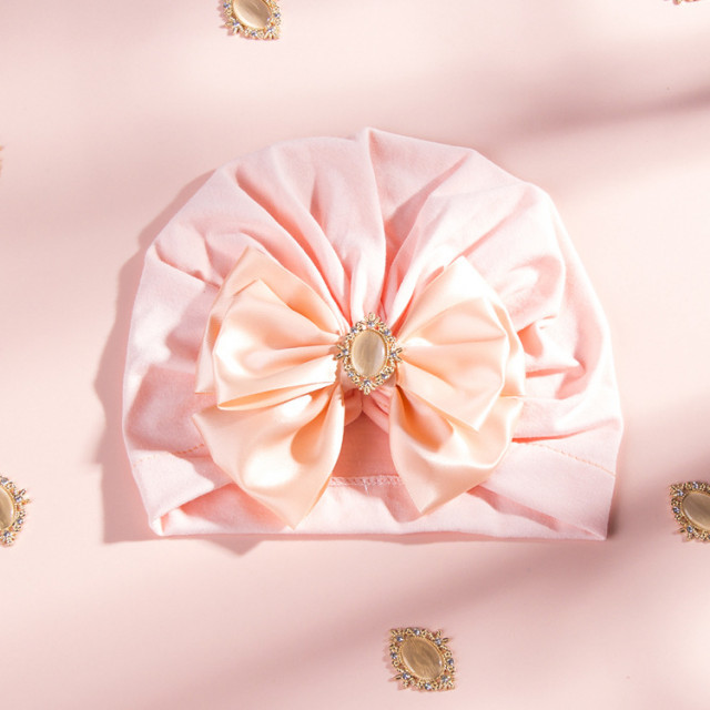 Caciulita tip turban cu funda din satin aplicata - queen (marime disponibila: