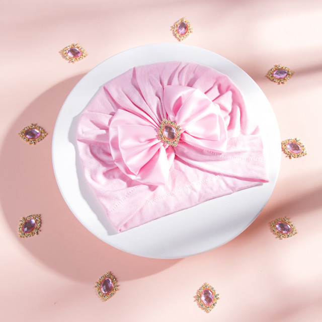 Caciulita tip turban cu funda din satin aplicata - queen (marime disponibila: