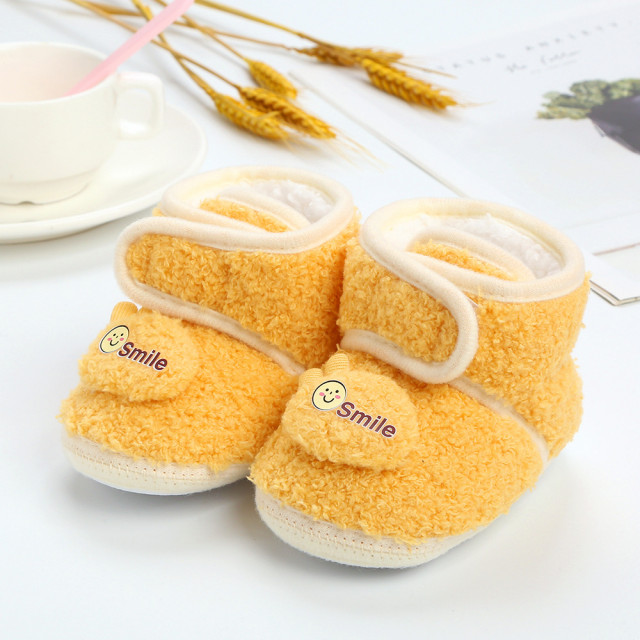 Cizmulite galbene plusate - smile (marime disponibila: 3-6 luni (marimea 18