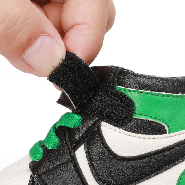 Adidasi albi cu negru si verde, inalti pentru bebelusi (marime disponibila: 3-6