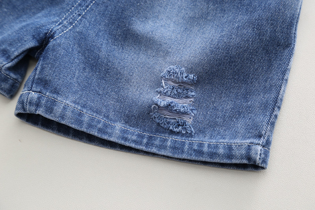 Costumas cu tricou alb si blugi pentru baietei - bear (marime disponibila: 5