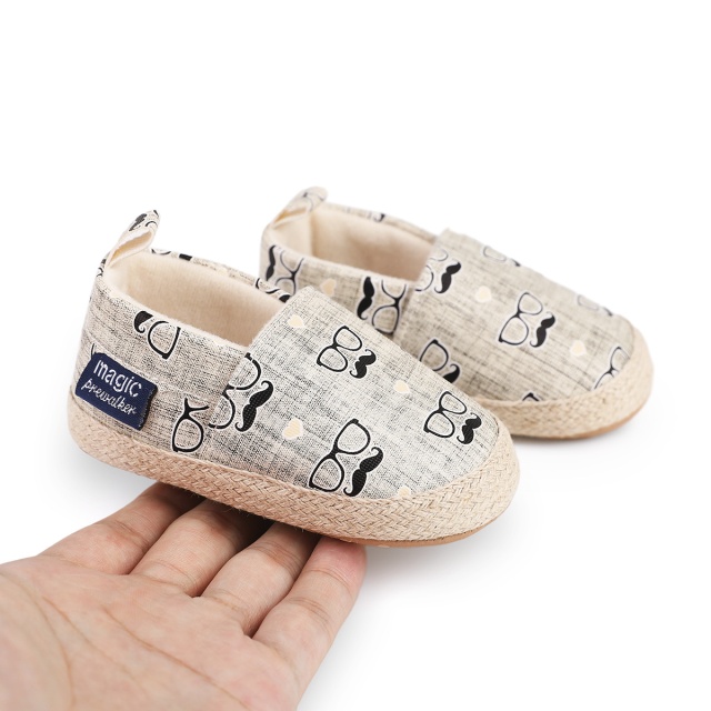 Pantofiori tip mocasini - mustache (marime disponibila: 6-9 luni (marimea 19