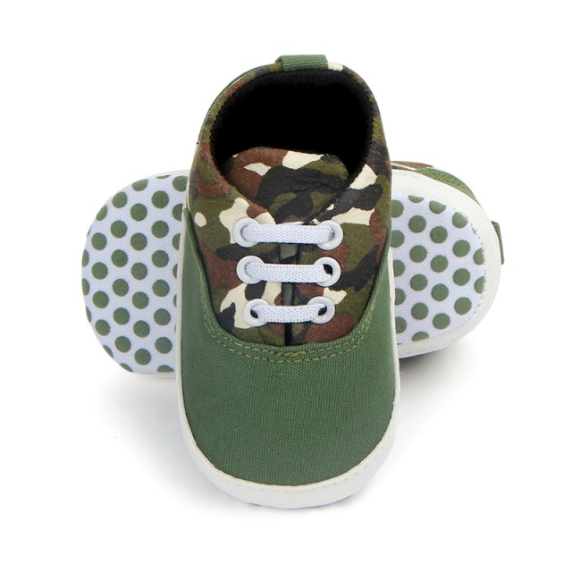 Pantofiori verzi pentru bebelusi - army (marime disponibila: 3-6 luni (marimea