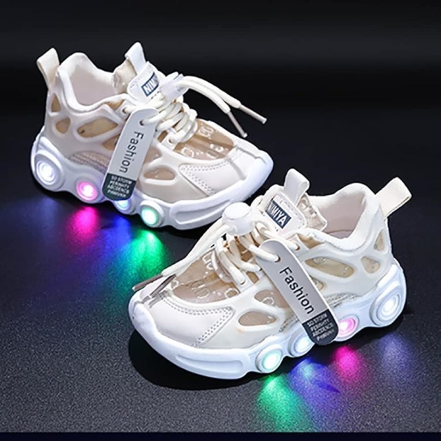 Adidasi crem cu luminite - lorena (marime disponibila: marimea 22)