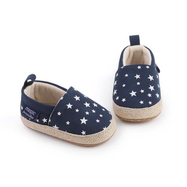 Pantofiori bleumarin tip mocasini cu stelute (marime disponibila: 6-9 luni
