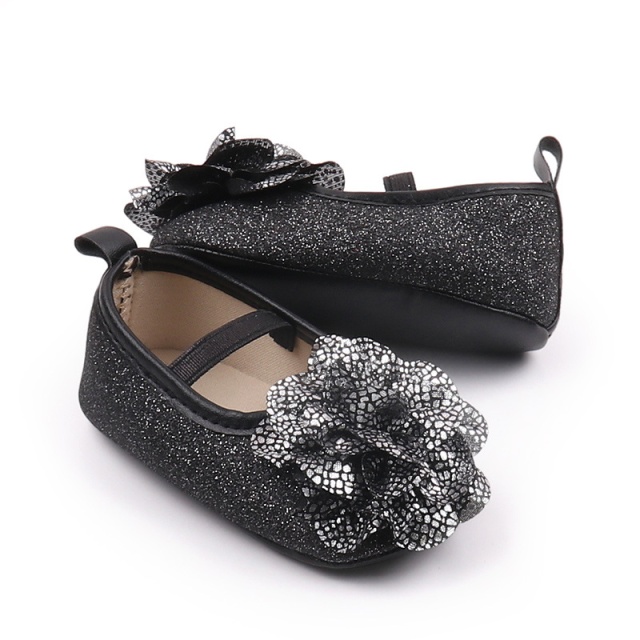 Pantofiori eleganti negri cu sclipici si floare argintie (marime disponibila: