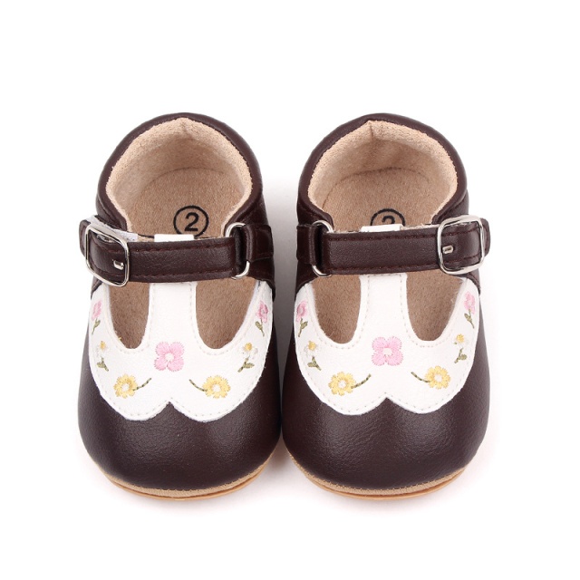 Pantofiori maro cu alb cu floricele colorate brodate (marime disponibila: 6-12