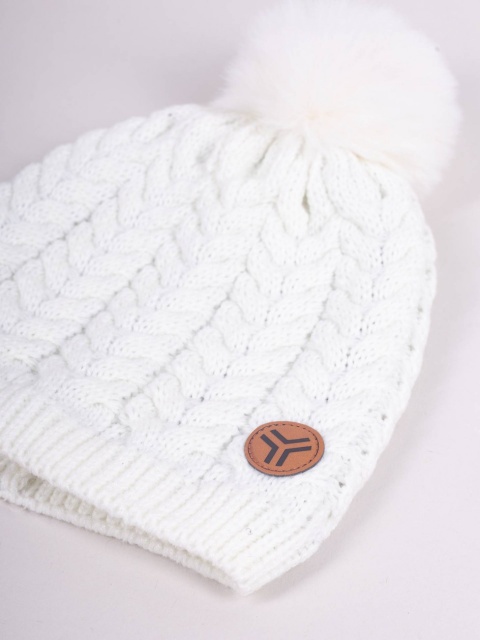 Fes de iarnă cu pompon și logo, alb (marime disponibila: 18-24 luni)