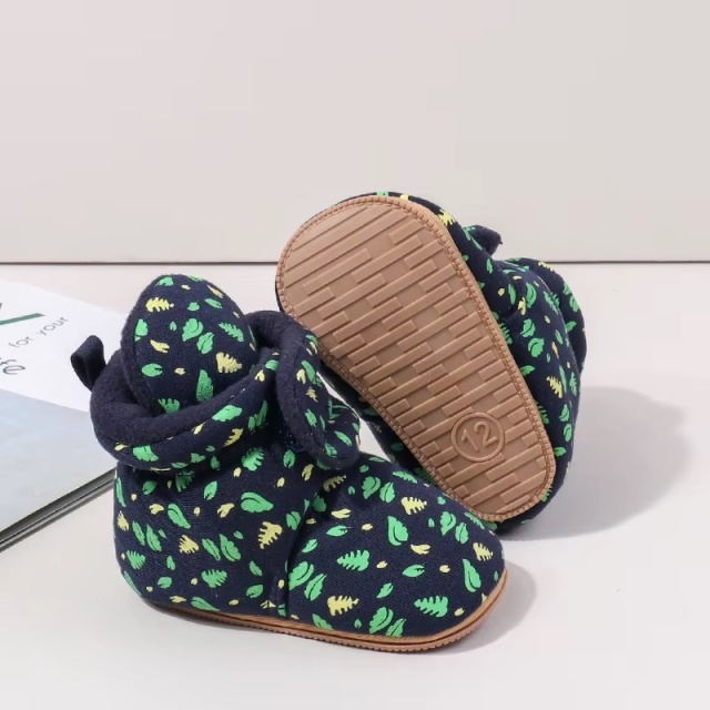 Cizmulite bleumarine cu imprimeu verde si galben (marime disponibila: 6-9 luni