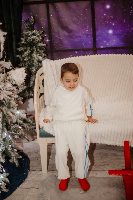 Trening ivoire din catifea pentru baietei - dungi bleu (marime disponibila: 3