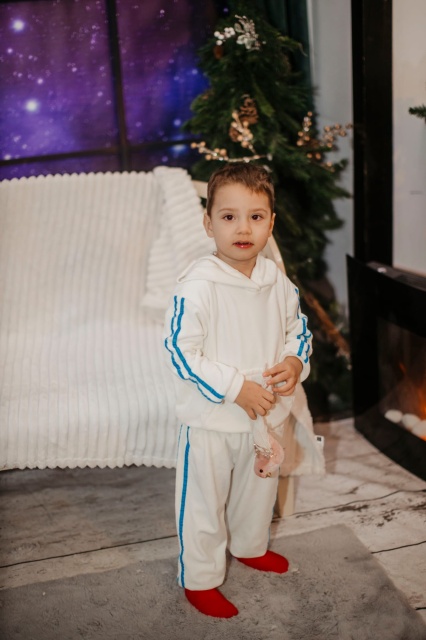 Trening ivoire din catifea pentru baietei - dungi bleu (marime disponibila: 3