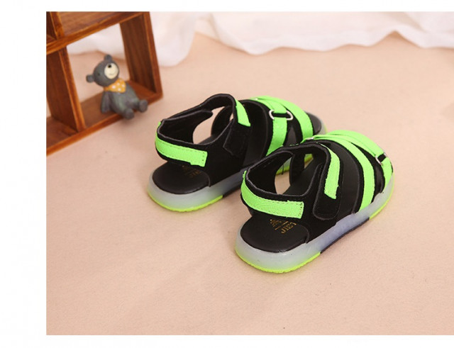 Sandale negre cu insertii verde neon (marime disponibila: marimea 25)