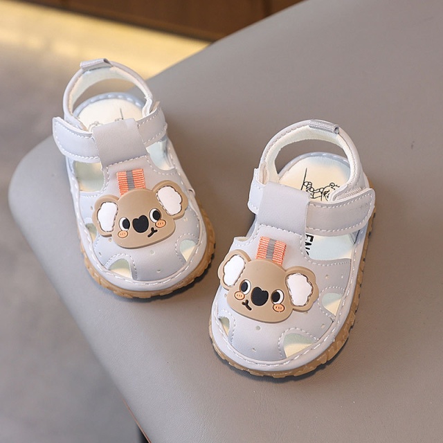 Sandalute gri cu piuitoare - ursuletul coala (marime disponibila: 9-12 luni