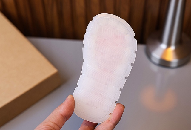 Sandale roz elegante pentru fetite – cu floricele si fundita (marime