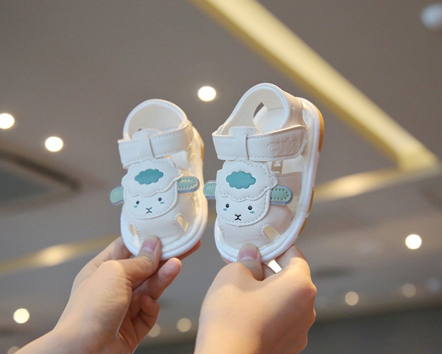 Sandalute ivoire cu piuitoare - oita (marime disponibila: marimea 20)