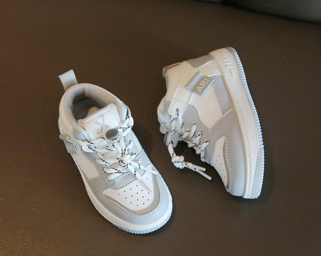 Adidasi albi cu gri si argintiu - ari sport (marime disponibila: marimea 21)