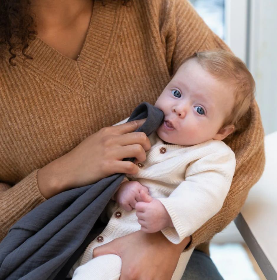 Esarfa pentru alaptat multifunctionala din bumbac organic doomoo mom’n play grey