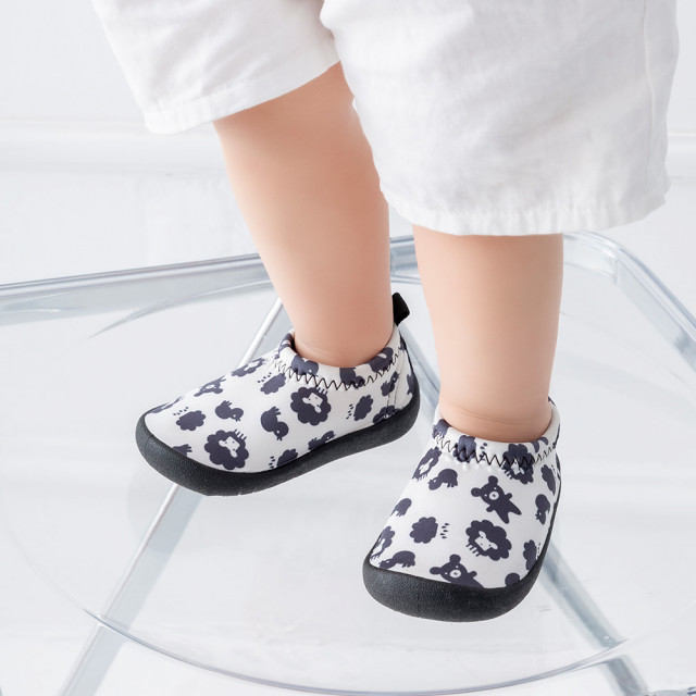 Mocasini albi - animalute (marime disponibila: marimea 21)