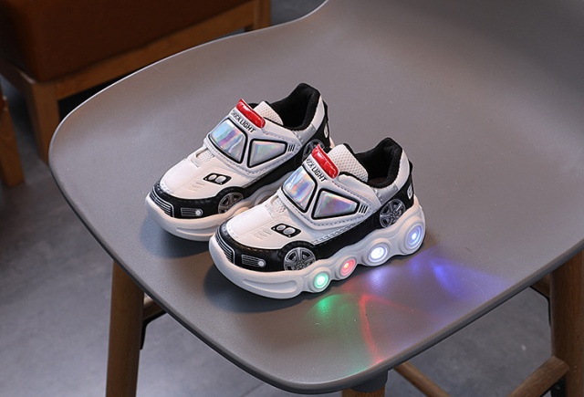 Adidasi albi cu negru cu luminite - car (marime disponibila: marimea 23)