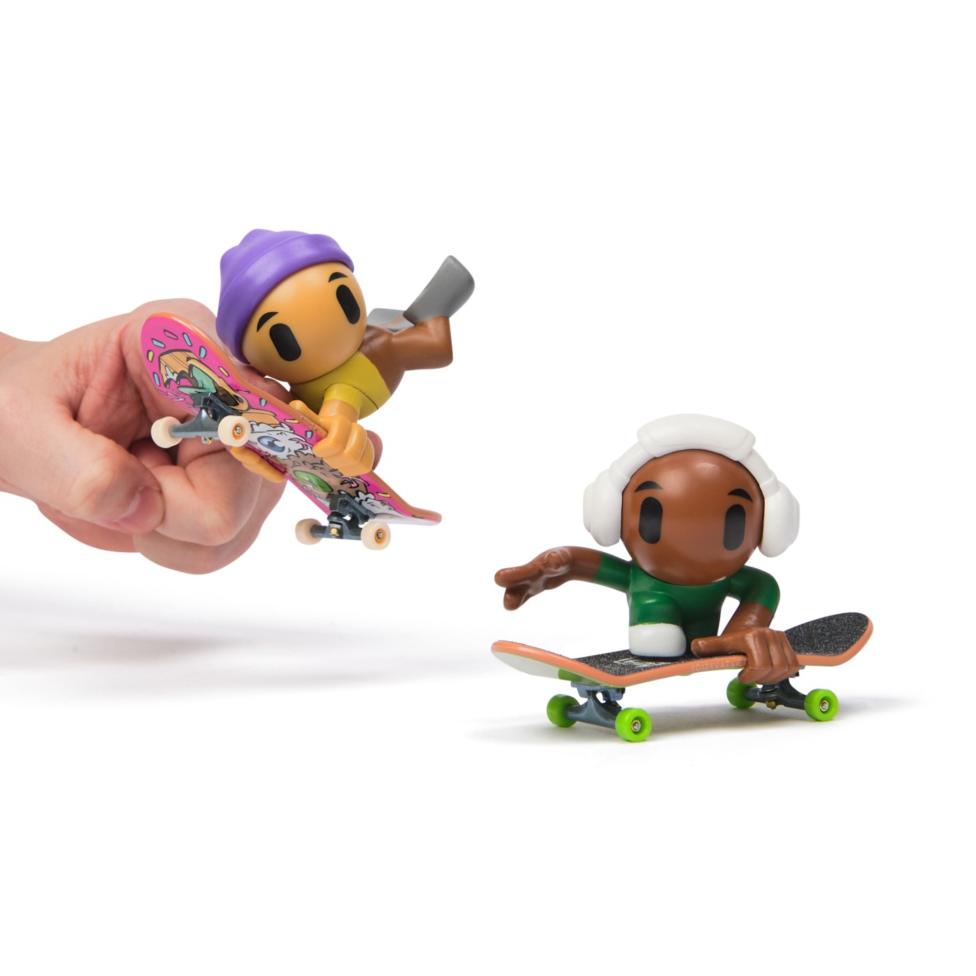 Tech dech sk8 crew pachet 2 seturi placa si figurina 9.6cm casca mov si casti albe