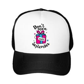Sapca personalizata dont open until september alb