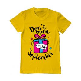 Tricou adler barbat dont open until september galben