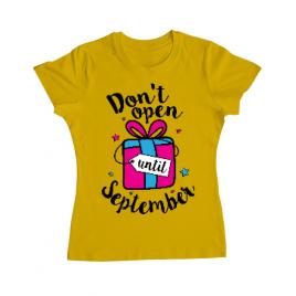 Tricou adler dama dont open until september galben