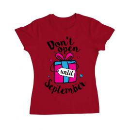 Tricou adler dama dont open until september rosu