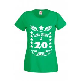 Tricou personalizat Fruit of the loom  verde Viata incepe la 20 ani  S