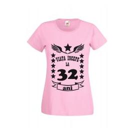 Tricou dama personalizat Fruit of the loom roz Viata incepe la 32 ani S