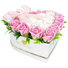 Aranjament Trandafiri de sapun roz si albi, cutie in forma de inima, verdeata si fundita roz