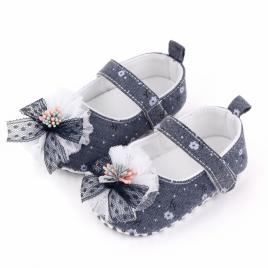 Pantofiori bleumarine cu floricica si fundita (marime disponibila: 3-6 luni
