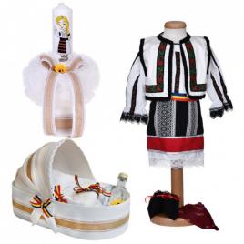 Set costum traditional fata, trusou botez landou si lumanare, decor popular,