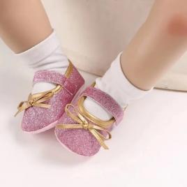Pantofiori roz cu fundita aurie (marime disponibila: 12-18 luni (marimea 21