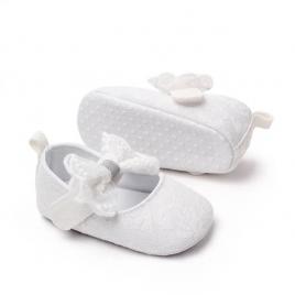 Pantofiori albi cu fundita din dantela (marime disponibila: 9-12 luni (marimea