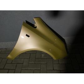 Aripa Fata Dreapta Opel Corsa D 2006-2015 Vopsita Auriu