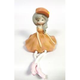 Figurina de rasina fetita maro-12 cm