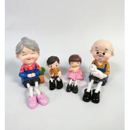 Figurine de rasina familie bunici cu nepoti – h 12 cm