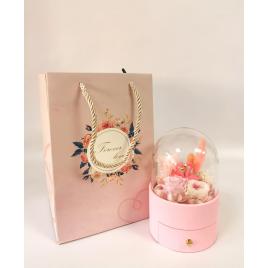 Cutie pentru bijuterii roz cu hortensie criogenata si mini rose criogenate roz ,10x10x16 cm