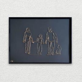 Familie, tablou din fir continuu de sarma placata cu aur, 31×41 cm