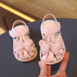 Sandale roz pentru fetite - fluturas (marime disponibila: marimea 22)